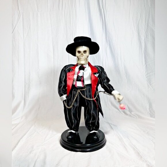 Vintage Gemmy Swingin Skelly Gangster Zoot Suit AnimatedDancing Singing Skeleton - Picture 1 of 7